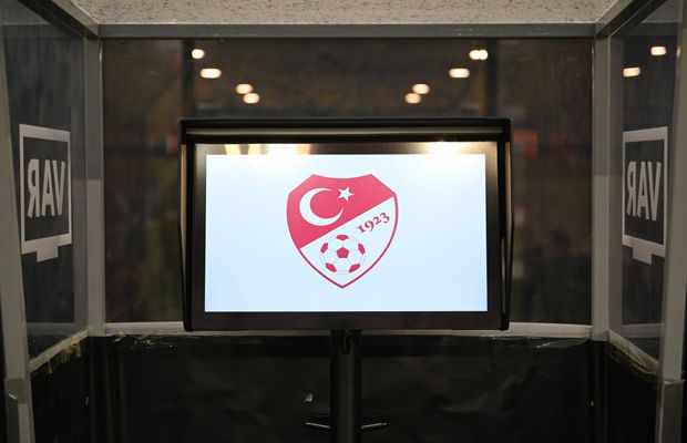 Cutremur în fotbalul din Turcia: jucători de la Galatasaray și Besiktas, implicați în scandalul uriaș de pariuri!