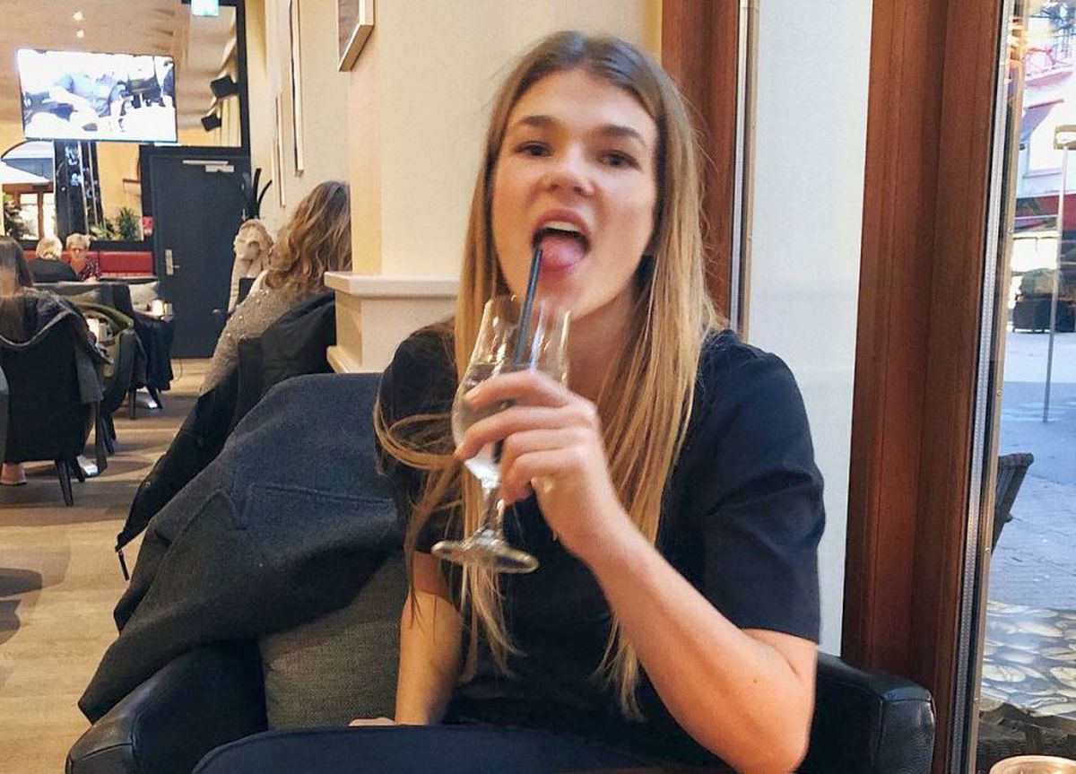 FOTO. Miss handbal vine la CSM București și înlocuiește o altă frumusețe! E măritată cu un fotbalist