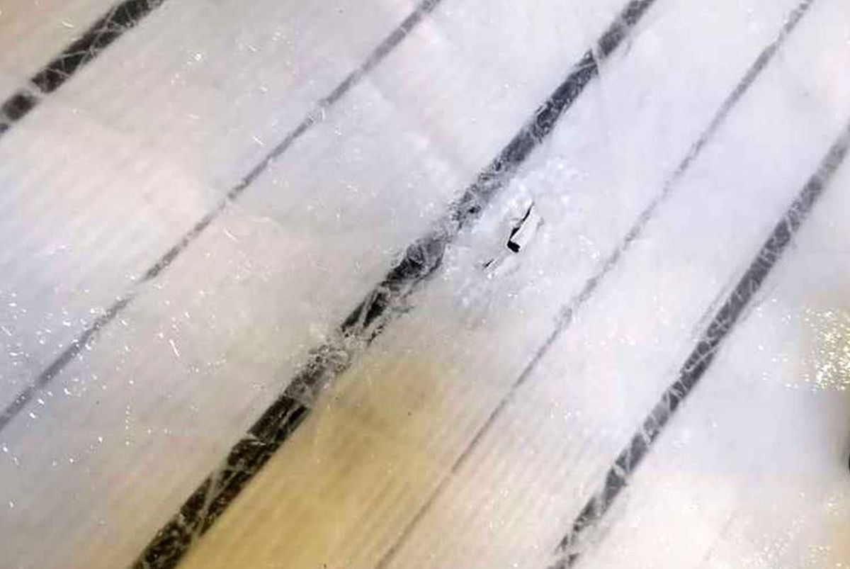 VIDEO Imagini incredibile! Fiasco cu țevi sparte și găuri în gheață la show-ul lui Evgeni Plushenko de la Cluj! Multiplul campion olimpic acuză, după ce a căzut: „Parcă era Fontana di Trevi! Aţi văzut vreodată aşa ceva?”