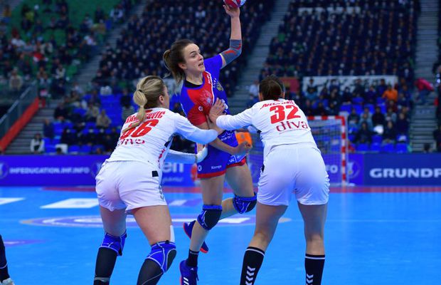 CAMPIONATUL MONDIAL DE HANDBAL // Procentaj 100% » Rusia s-a distrat și cu Muntenegru și e prima echipă calificată în semifinale
