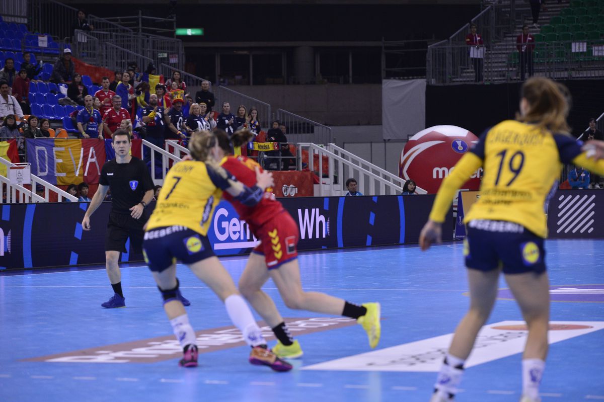 Vasile Mogoș speră să fie chemat de Rădoi la națională: „Când cobor din avion, pup pământul, mi-e dor de ţară!”