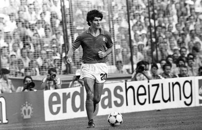 Iubindu-l pe Paolo Rossi » Cristian Geambașu, despre un erou al copilăriei: „Povestea trebuie spusă, deși difuzoarele dolby surround ale ignoranței bubuie în timpane”