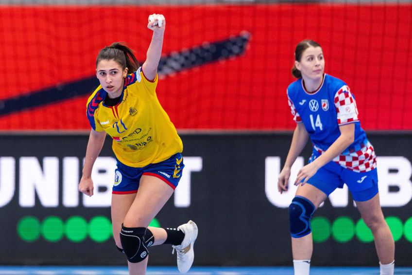 Pivotul Lorena Ostase (23 de ani) a marcat un gol senzațional în prima repriză a partidei dintre România și Croația, prima din grupa principală de la Campionatul European de handbal feminin.