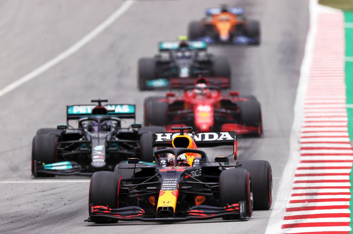 Bătălia Lewis Hamilton - Max Verstappen din 2021, în imagini