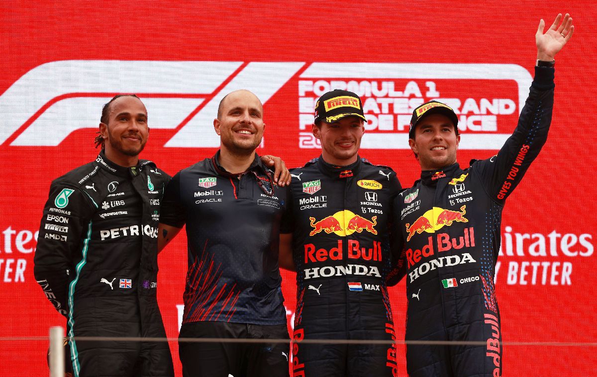 Hamilton sau Verstappen? Fostul pilot Doru Sechelariu, categoric înaintea marii finale din F1: „E favorit! Schumacher n-a avut niciodată talentul lui”