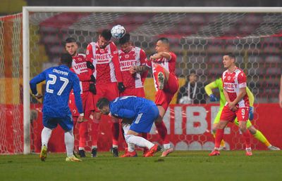 Soluție radicală pentru situația de la Dinamo: „Curățenie! Păstrați doar 3-4 tineri, nu-i niciun Ronaldo sau Messi acolo”