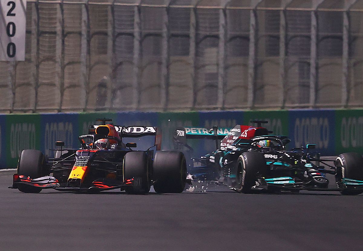 Bătălia Lewis Hamilton - Max Verstappen din 2021, în imagini