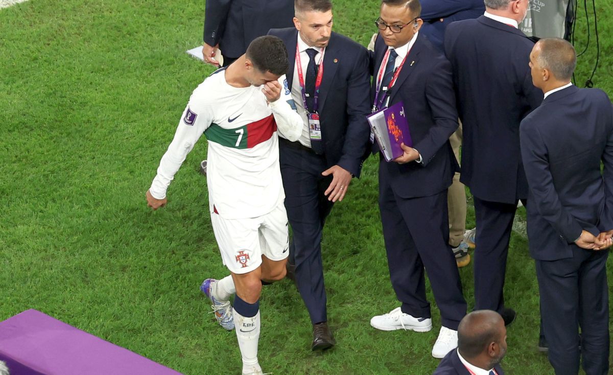 Scos din stadion, după ce l-a luat la țintă pe Cristiano Ronaldo! Incident înainte de Maroc - Portugalia