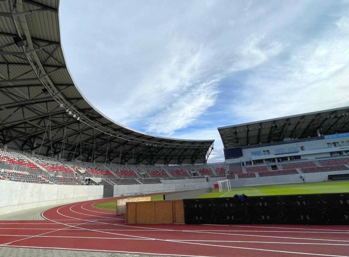 Imagini dronă stadion Sibiu: cum arată noua arenă din parcul „Sub Arini”