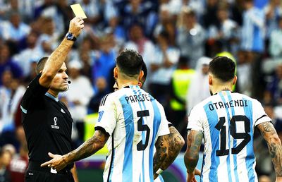 Ploaie de galbene în Țările de Jos - Argentina! Ce spune regulamentul FIFA în privința avertismentelor la Campionatul Mondial