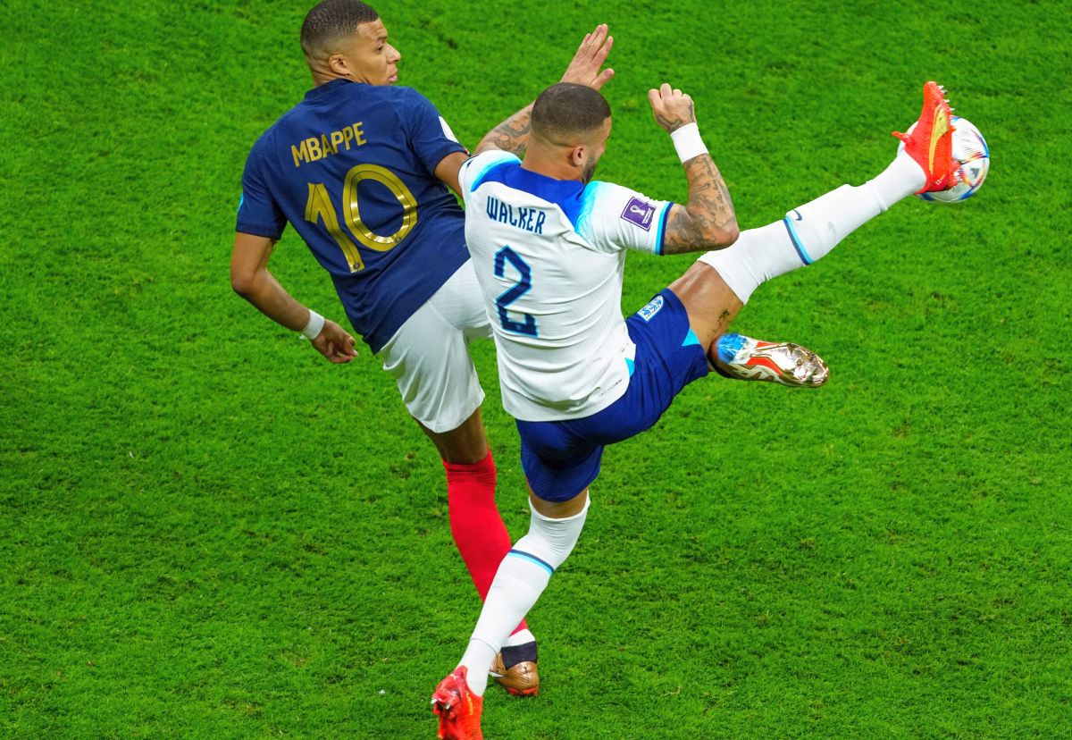 Oh là là! Anglia - Franța 1-2, în sferturile Campionatului Mondial de fotbal. Ovidiu Ioanițoaia, directorul Gazetei, a transmis de pe stadion: visul britanic, spulberat de Giroud!