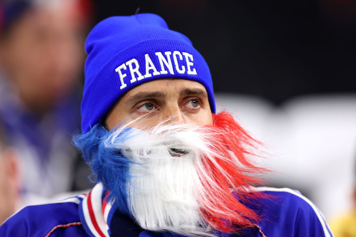 Oh là là! Anglia - Franța 1-2, în sferturile Campionatului Mondial de fotbal. Ovidiu Ioanițoaia, directorul Gazetei, a transmis de pe stadion: visul britanic, spulberat de Giroud!