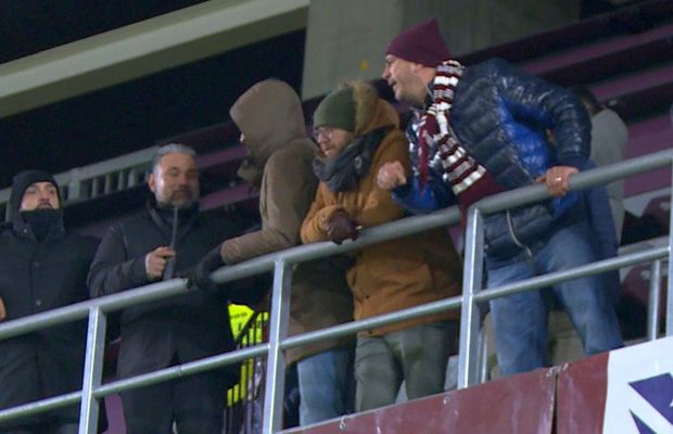 Imagini nevăzute la TV » Fanii Rapidului s-au răstit la Dan Șucu: „Avem nevoie de profesioniști”