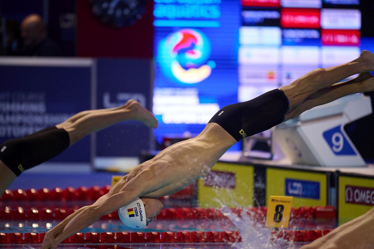 David Popovici, medalie de bronz în proba de 100 m liber la Campionatele Europene în bazin scurt » Robert Badea, locul 5 la 400 m mixt