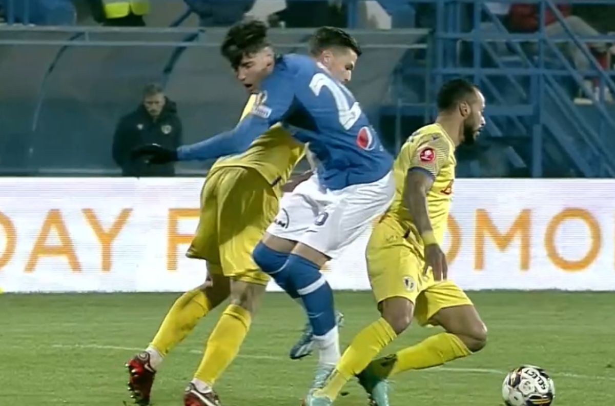 Simulare Adrian Mazilu în Farul - Petrolul