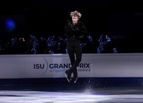 Ilia Malinin, 19 ani, este primul patinator care reușește toate cele 6 sărituri cvadruple în concurs!