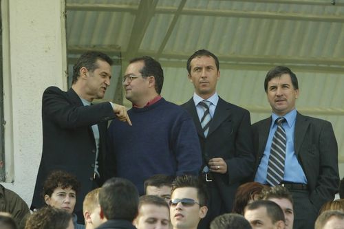 Gigi Becali, Emil Boc, Mihai Stoica și Valeriu Argăseală, la meciul din 2004