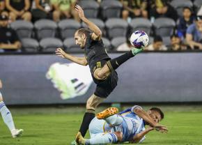 Duelul cu Mățan l-ar fi convins să pună stop! Legenda fotbalului italian e gata să renunțe la fotbal