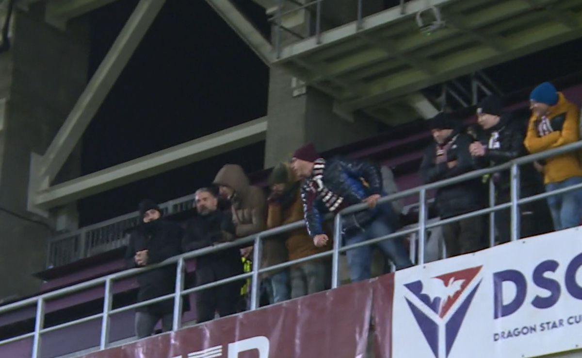 Fanii Rapidului l-au apostrofat pe Dan Șucu