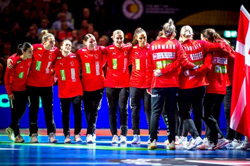 Naționala Danemarcei a folosit un echipament revoluționar înaintea meciurilor de la Campionatul Mondial de handbal feminin. Nordicele s-au distrat cu România, victorie 39-23.