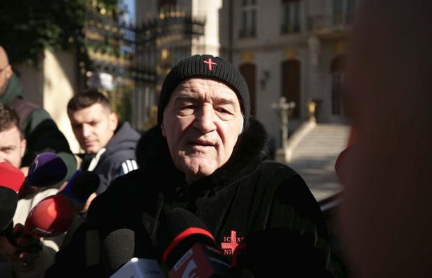 Afacere marcă înregistrată » Gigi Becali dă aproape un milion de euro pe doi jucători mai slabi decât cel de care a făcut tot posibilul să scape