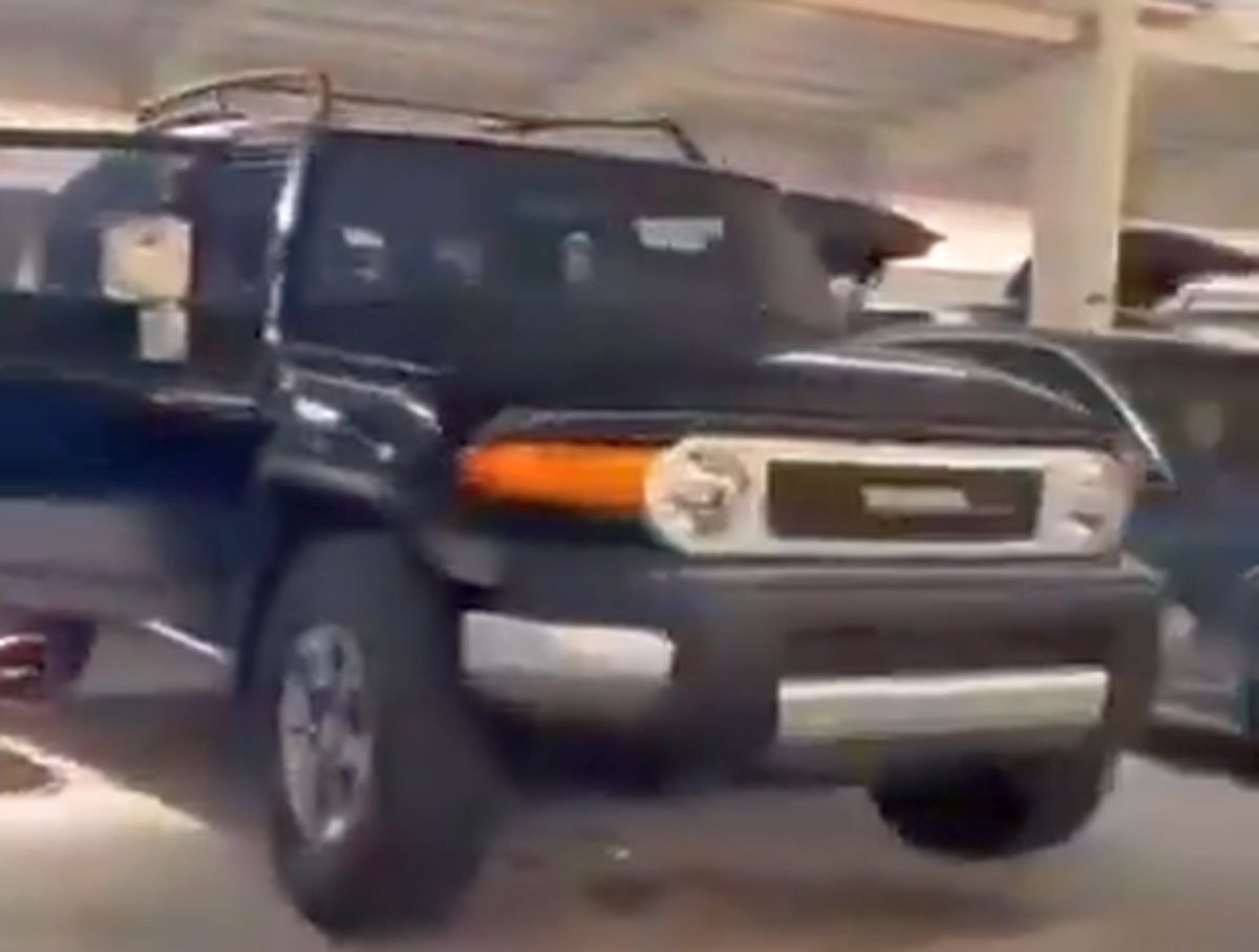 Au schimbat sigla echipei naționale a Siriei, după fuga lui Bashar al-Assad + Ce au găsit în garajul din subsol al dictatorului