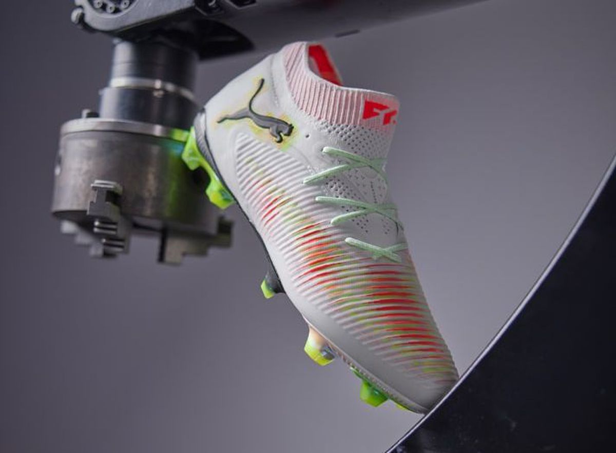 Compania-gigant e în corzi! „Dezastrul de marketing” la care a contribuit din plin jucătorul lui Chelsea