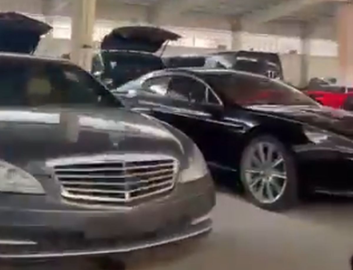 Au schimbat sigla echipei naționale a Siriei, după fuga lui Bashar al-Assad + Ce au găsit în garajul din subsol al dictatorului