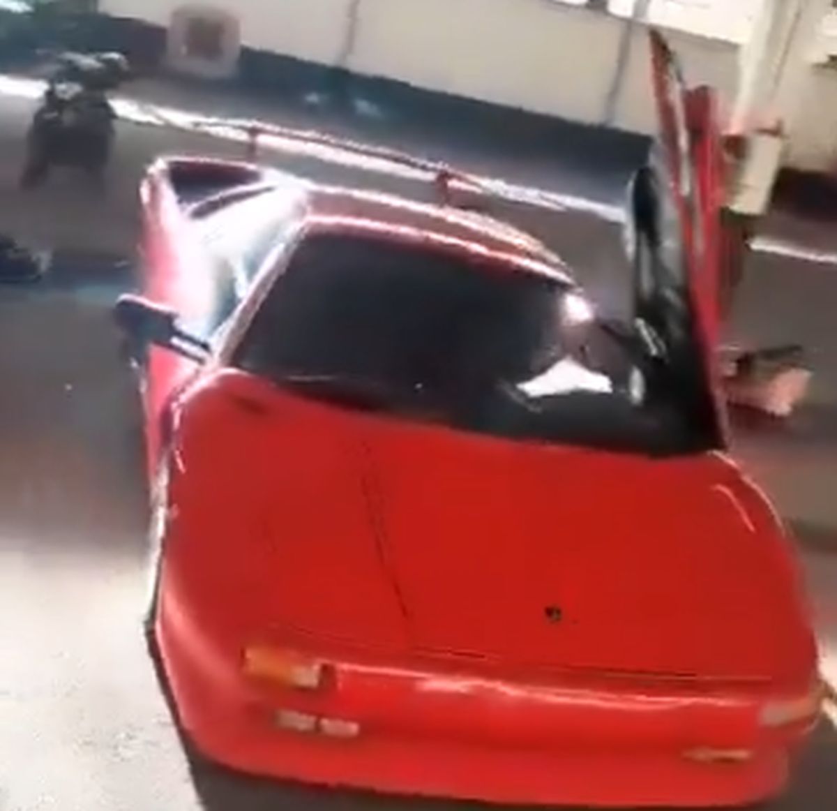 Au schimbat sigla echipei naționale a Siriei, după fuga lui Bashar al-Assad + Ce au găsit în garajul din subsol al dictatorului