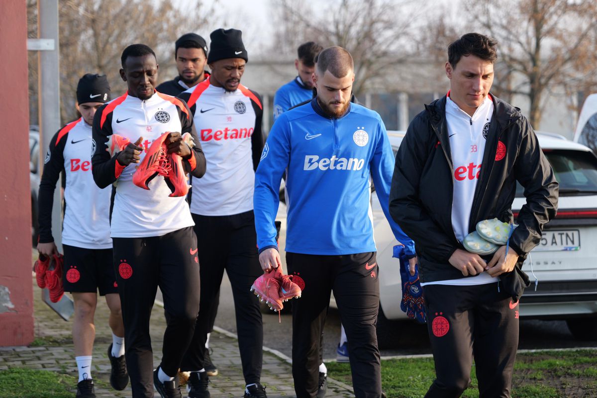 FCSB, antrenament oficial înainte de meciul cu Feyenoord // Foto: Andrei Furnigă (GSP)