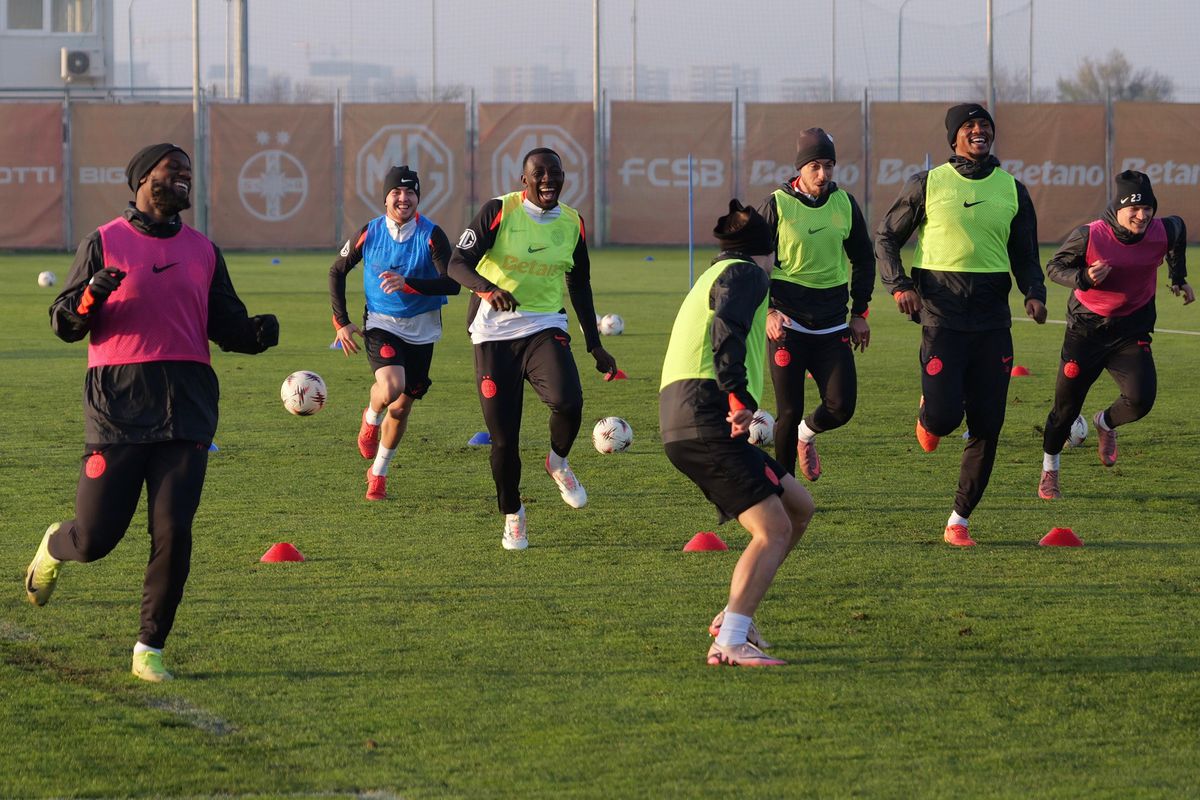 FCSB, antrenament oficial înainte de meciul cu Feyenoord // Foto: Andrei Furnigă (GSP)