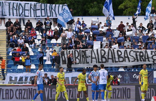 Decizie FINALĂ la club, după ce jucătorii au amenințat că NU vor face deplasarea la meciul de sâmbătă