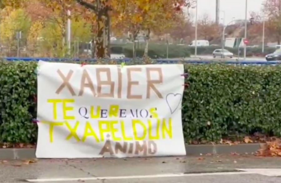 Reacția fanilor la ultimatumul dat de Real Madrid lui Xabi Alonso » Mesajul afișat la baza din Valdebebas, înaintea ciocnirii cu City