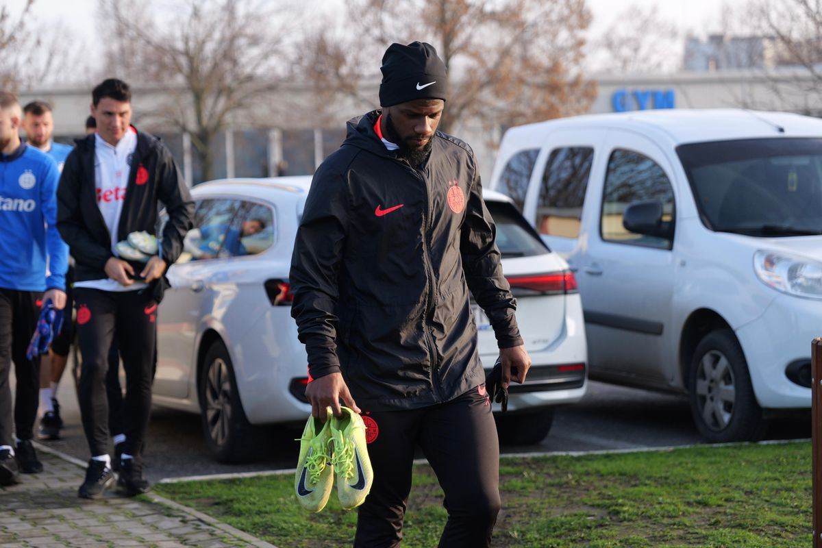 FCSB, antrenament oficial înainte de meciul cu Feyenoord // Foto: Andrei Furnigă (GSP)