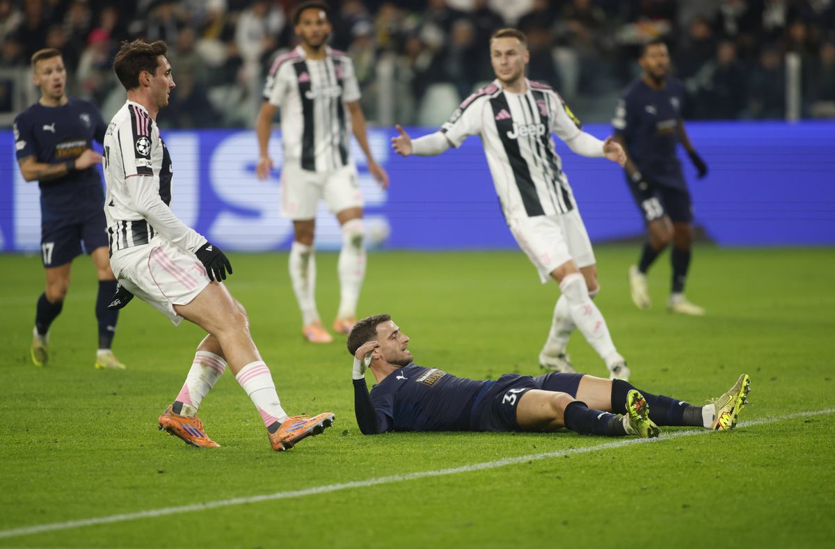 Vlad Dragomir, în Juventus - Pafos