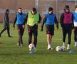 Cisotti, Politic, Vali Crețu, Tavi Popescu, Florin Tănase la antrenamentul oficial înainte de FCSB - Feyenoord // Foto: Andrei Furnigă (GSP)