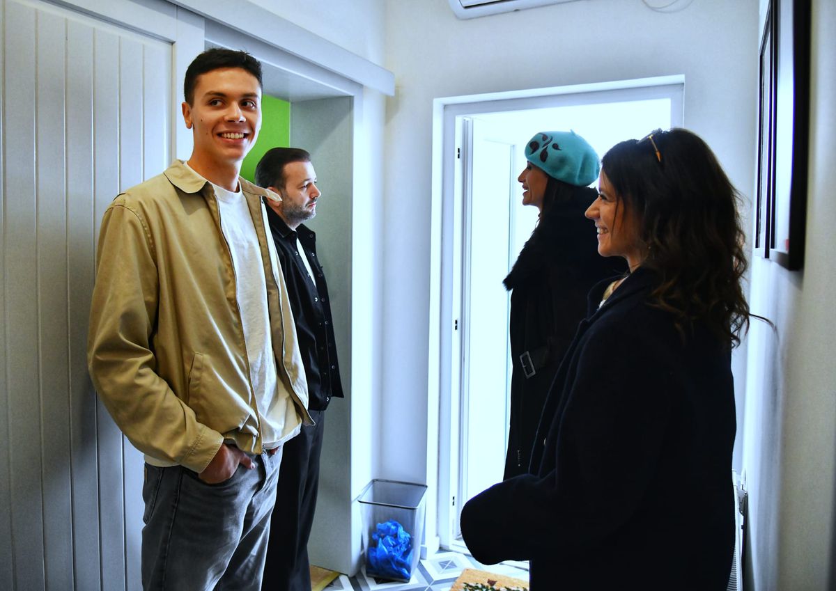 David Popovici, și canotori, inaugurare casă Hope and Homes for Children