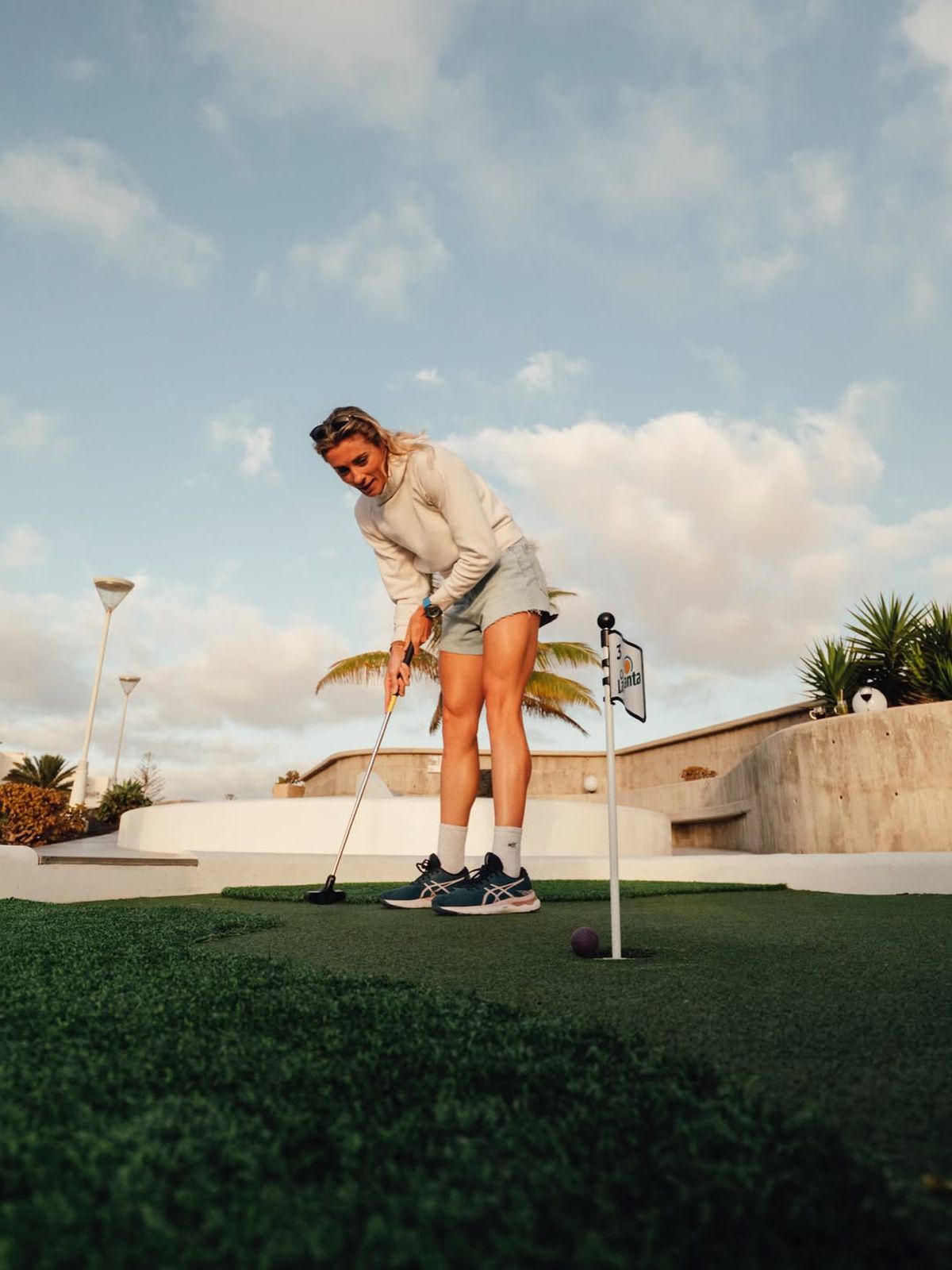 „Mă otrăveam cu mâna mea!” » Campioana mondială la Ironman, mărturii despre boala care a slăbit-o și care i-a distrus intestinele