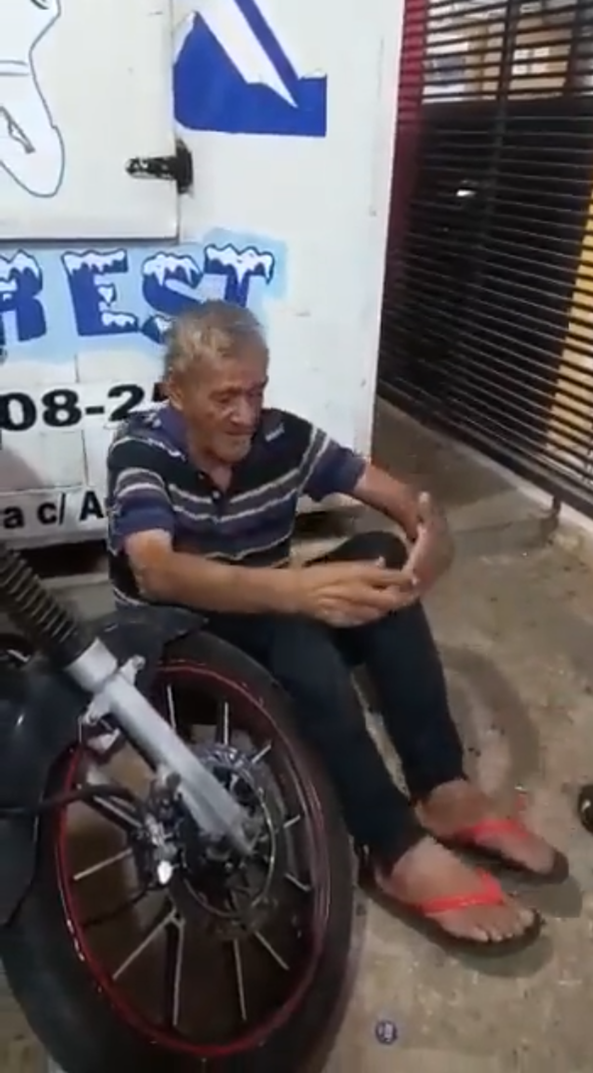 Fost mare fotbalist al țării, astăzi trăiește ca un om al străzii, în timp ce copiii lui stau în lux! » „Nu te poți uita nepăsător cum piere un astfel de om”