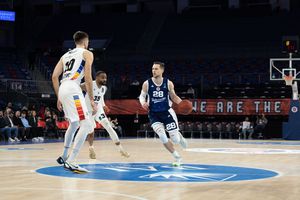 U-BT Cluj-Napoca, înfrângere la Istanbul, după un sfert 4 de coșmar: alb-negrii, fără coș timp de 6 minute!