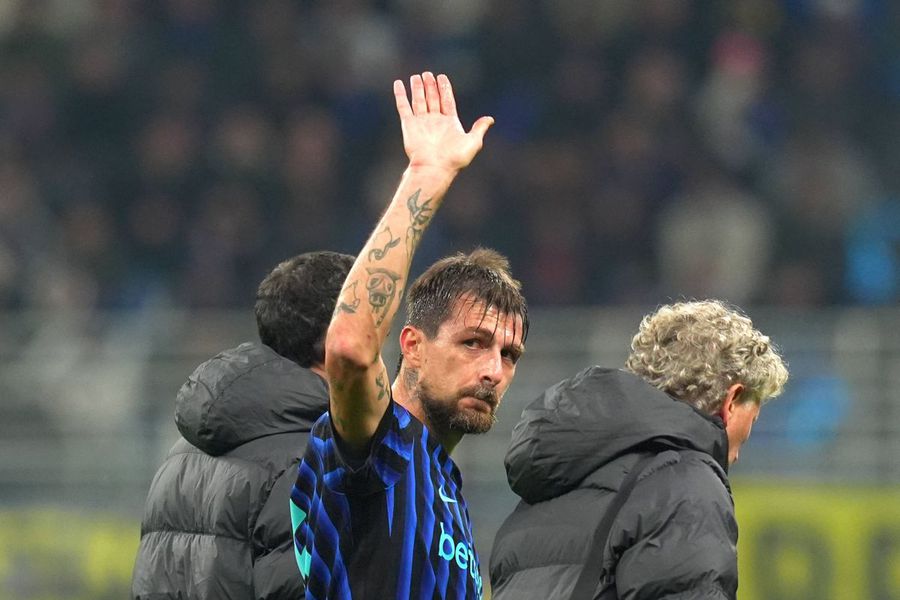 Cristi Chivu și-a pierdut marți doi titulari în meciul cu Liverpool » Ce șanse au să mai evolueze la Inter în 2025