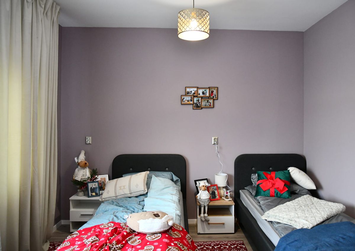 David Popovici, și canotori, inaugurare casă Hope and Homes for Children