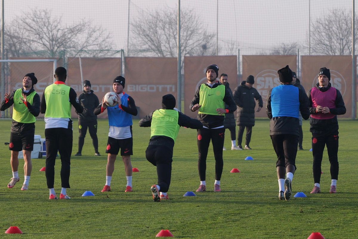 FCSB, antrenament oficial înainte de meciul cu Feyenoord // Foto: Andrei Furnigă (GSP)