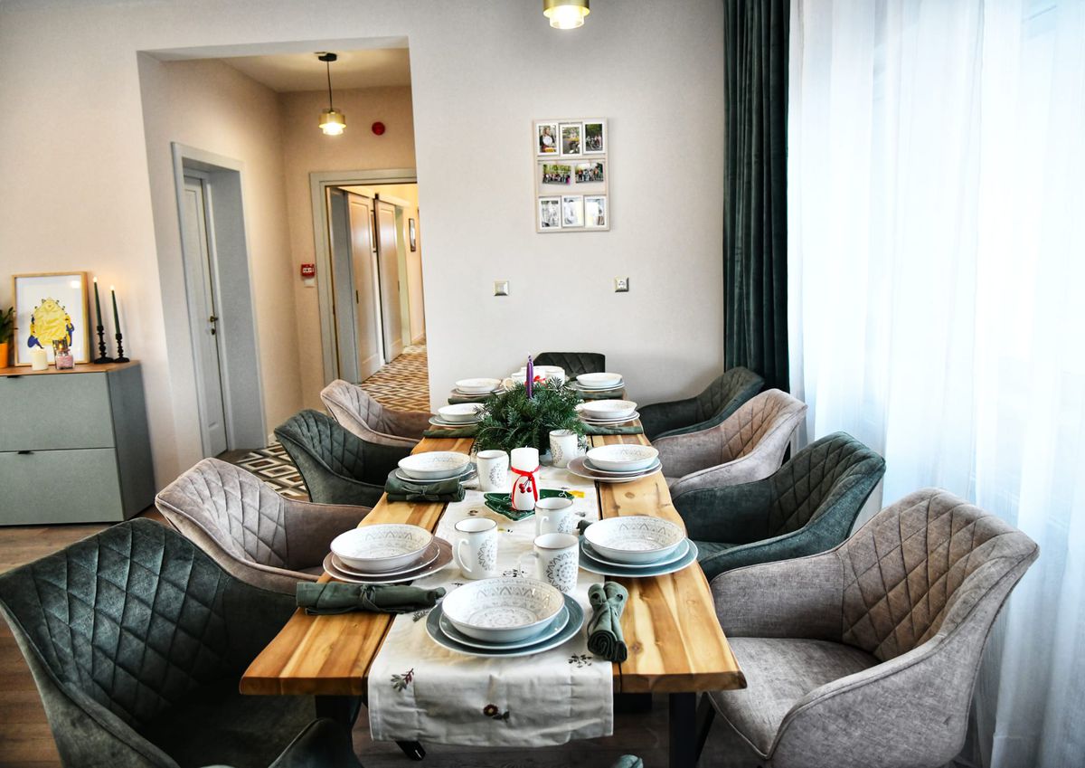 David Popovici, fără cuvinte în fața copiilor pentru care și-a dorit o casă