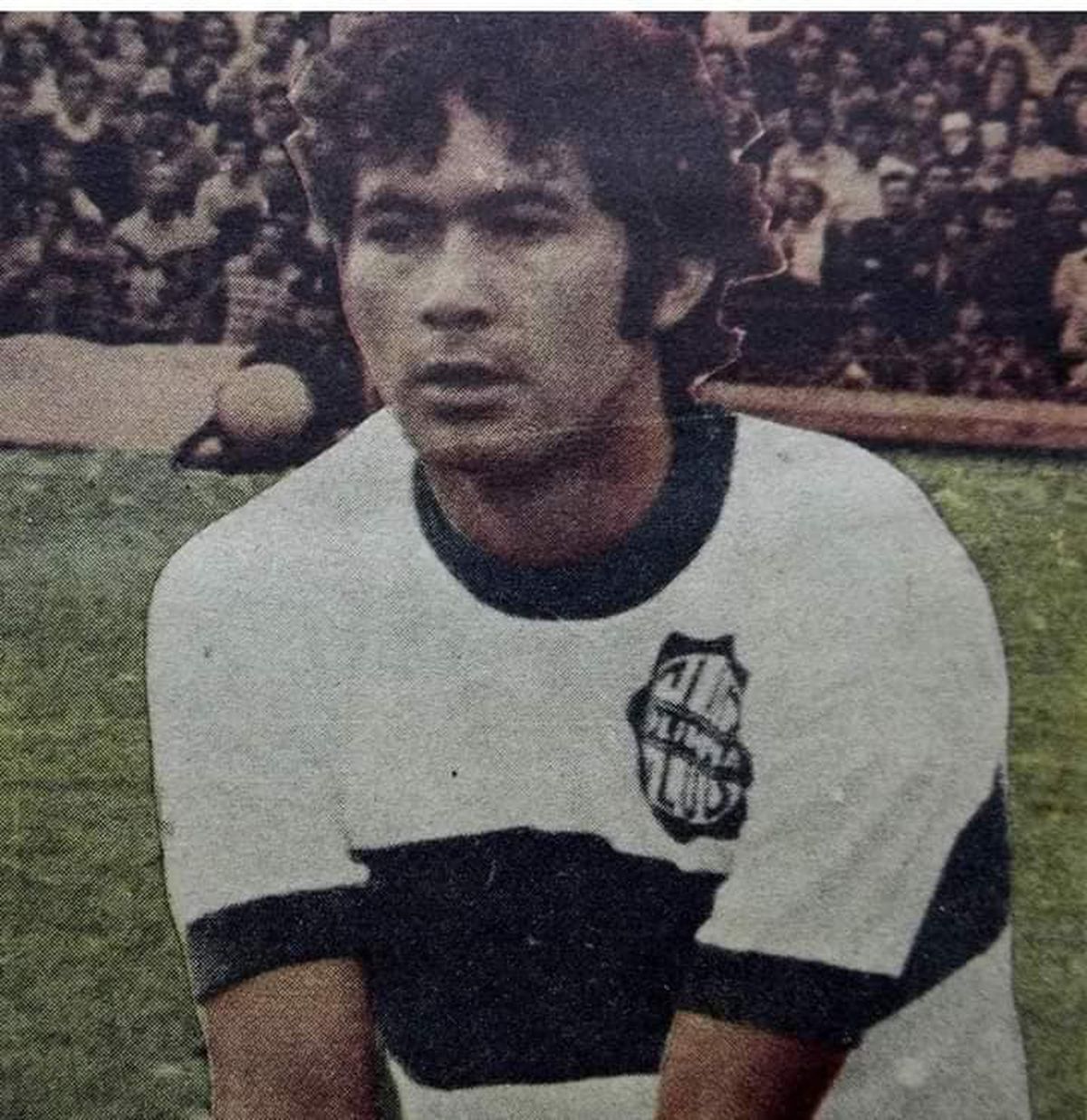 Fost mare fotbalist al țării, astăzi trăiește ca un om al străzii, în timp ce copiii lui stau în lux! » „Nu te poți uita nepăsător cum piere un astfel de om”