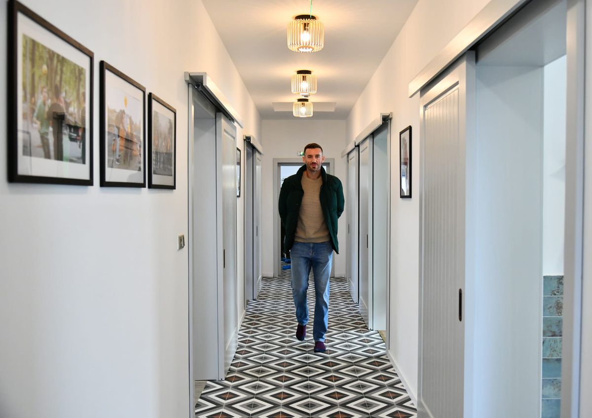 David Popovici, fără cuvinte în fața copiilor pentru care și-a dorit o casă