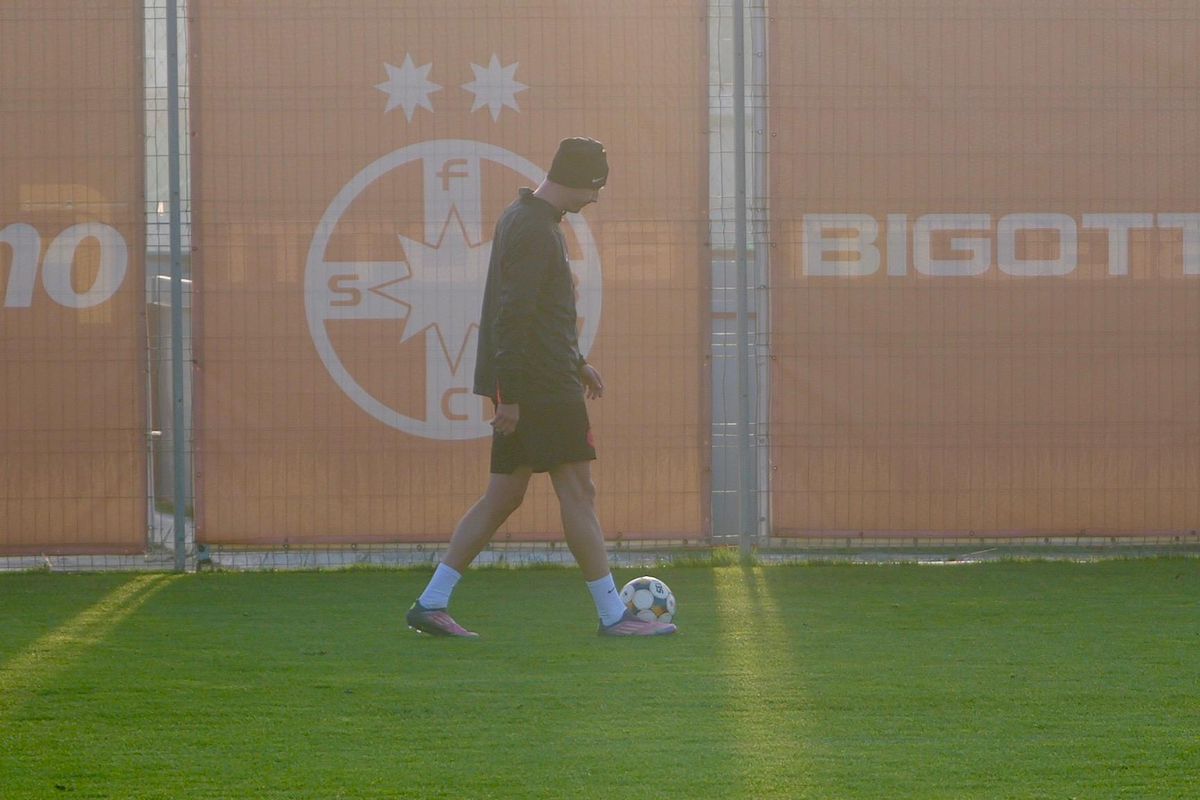 FCSB, antrenament oficial înainte de meciul cu Feyenoord // Foto: Andrei Furnigă (GSP)