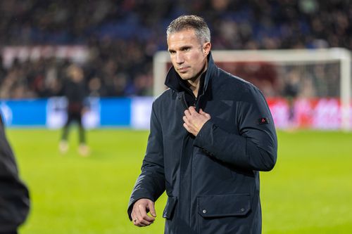 Suporterii lui Feyenoord i-au cerut demisia lui Robin van Persie la doar o săptămână de la înfrângerea cu FCSB