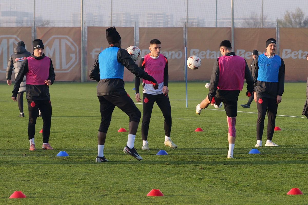 FCSB, antrenament oficial înainte de meciul cu Feyenoord // Foto: Andrei Furnigă (GSP)