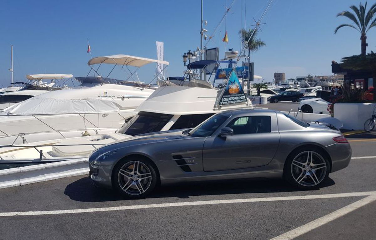 Corespondență GSP din Spania // FOTO Cantonamentul românilor - paradisul fițelor » Cu mașinile din parcare plătești salariile restante de la Dinamo! :D